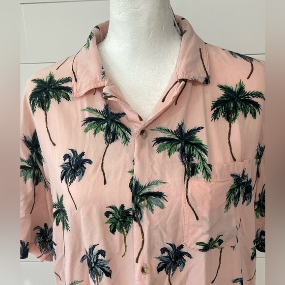Urban Outfitters UO Palm Print Button Down Shirt Rayon Unisex Medium Tropical - Picture 6 of 11